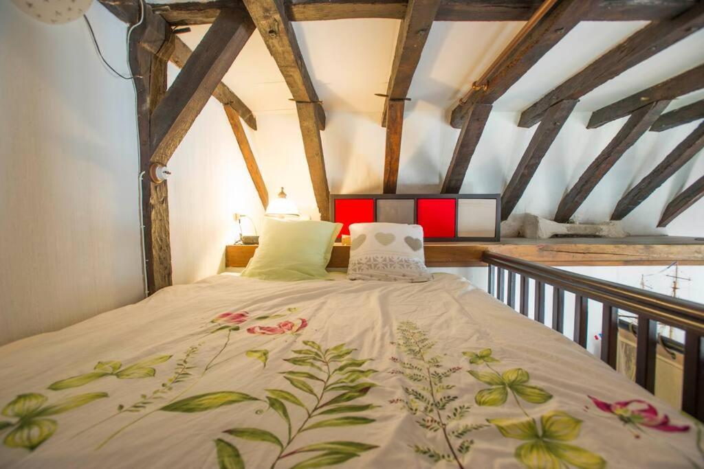 Appartement De Caractere Au Coeur Du Vieux טור מראה חיצוני תמונה